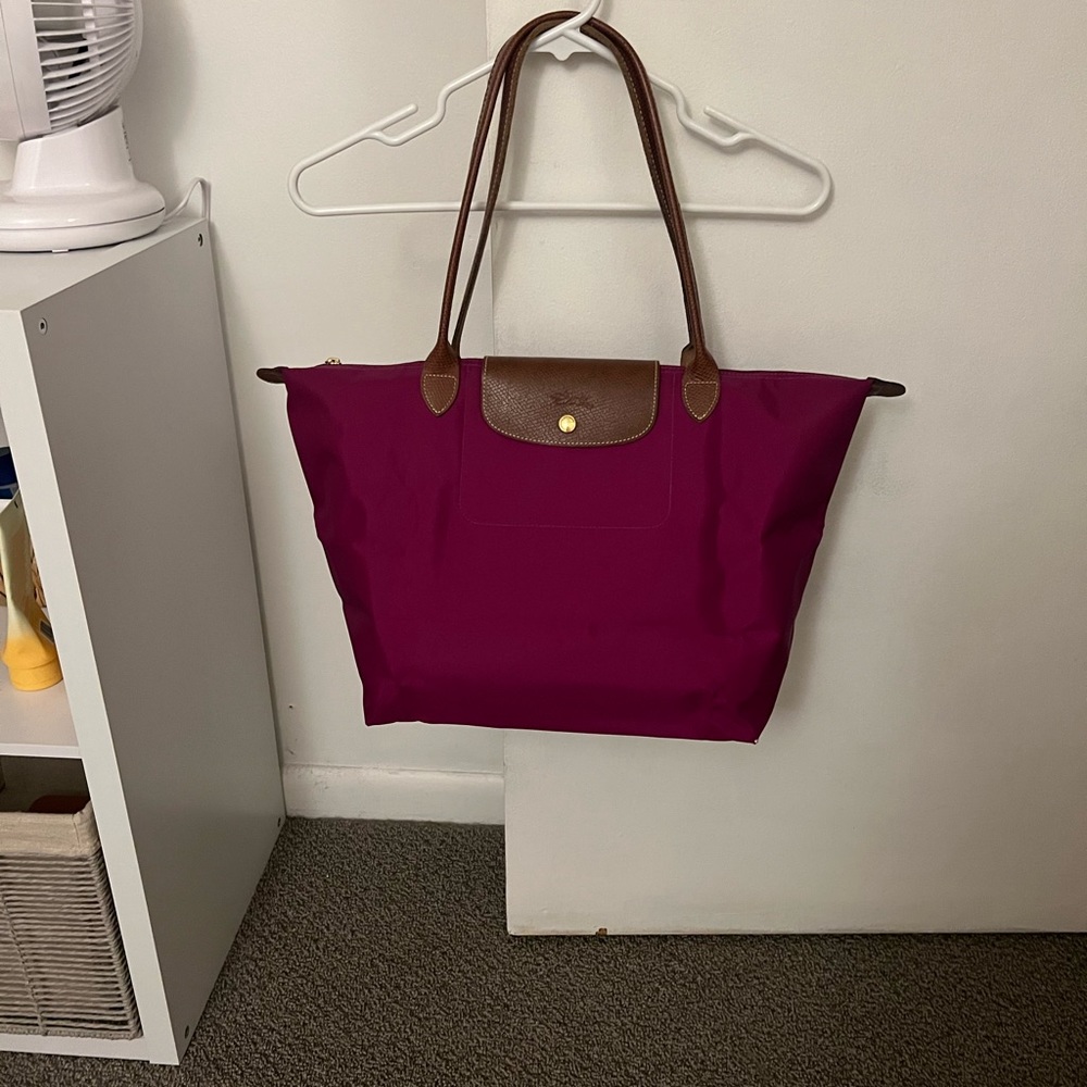Longchamp medium tote